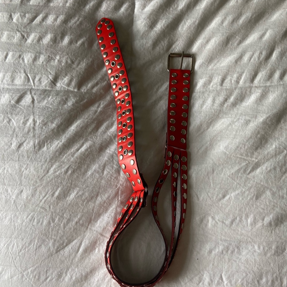 Red Studded Double-Strap Women's Belt - Picture 2 of 3